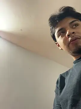 Snapshot of VioleeSaenz chatting on 02/20/26, 06:26 VioleeSaenz online show from 02/20/26, 06:26