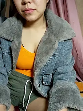 Xiu-L online show from 02/08/26, 08:18