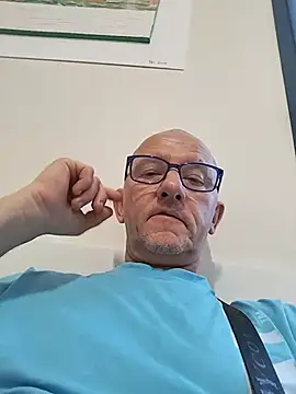 Robyxblu1 online show from 06/23/26, 02:48
