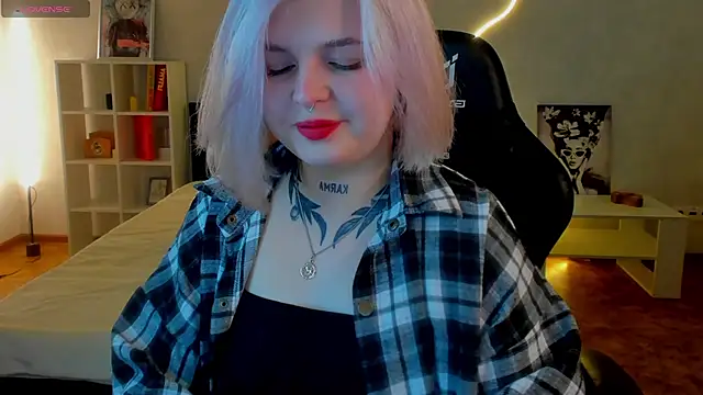 shadow  purrr online show from 11/22/25, 01:37