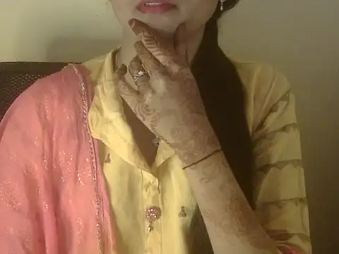 Snapshot of Saheba_S chatting on 02/08/26, 06:39 Saheba S online show from 02/08/26, 06:39