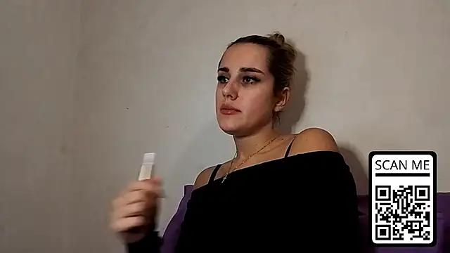 Snapshot of HotMusex chatting on 12/03/25, 03:43 HotMusex online show from 12/03/25, 03:43