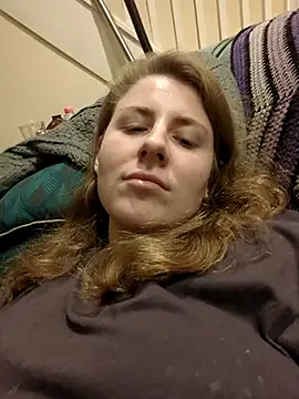 Snapshot of hotwetvix chatting on 12/23/25, 05:27 hotwetvix online show from 12/23/25, 05:27