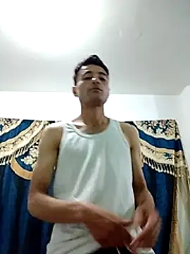 noah77  online show from 11/20/25, 01:11