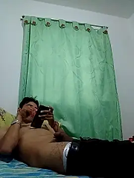 noah77  online show from 03/17/26, 01:58