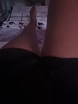 Snapshot of raveena_hot chatting on 11/22/25, 07:40 raveena hot online show from 11/22/25, 07:40