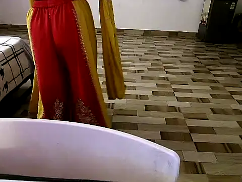 raveena hot online show from 05/09/26, 08:25