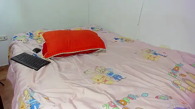 demonychloe online show from 04/10/26, 02:06