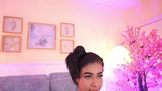 MeganLowell online show from 03/03/26, 06:58