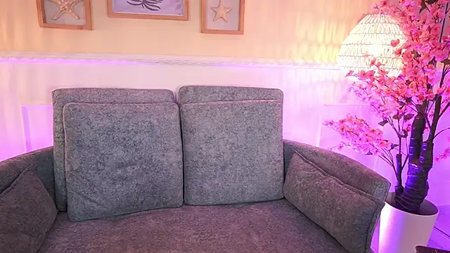 MeganLowell online show from 03/30/26, 08:54