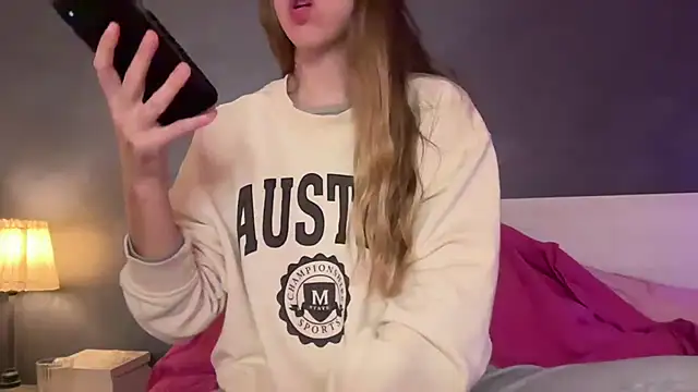 Martimartinaxx online show from 02/11/26, 08:36