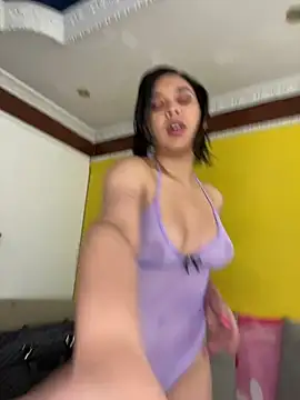 Esmerald 1111 online show from 02/27/26, 12:49