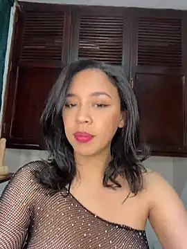 Esmerald 1111 online show from 03/19/26, 10:08