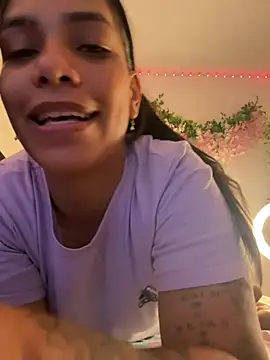 ArielleMillerr- online show from 04/17/26, 05:27