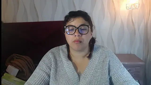 danna garza online show from 12/14/25, 04:40