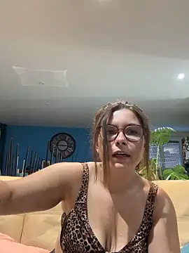 missseduction24 online show from 05/26/26, 07:15
