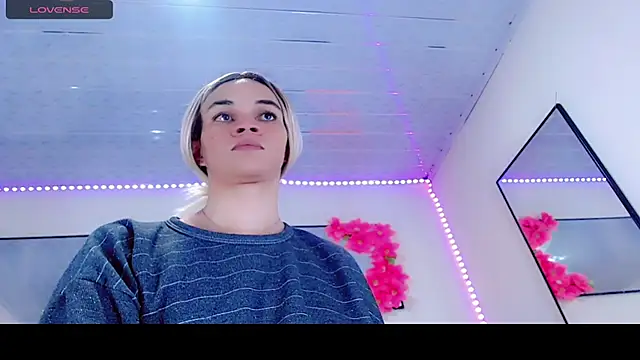 Karla hot777 online show from 03/27/26, 01:22