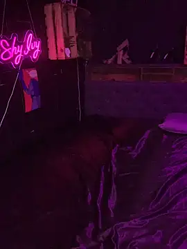 Shy-Ivy online show from 04/12/26, 09:09