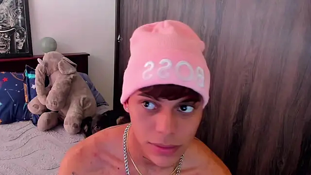 Snapshot of Jin_kougasaki chatting on 11/19/25, 02:28 Jin kougasaki online show from 11/19/25, 02:28