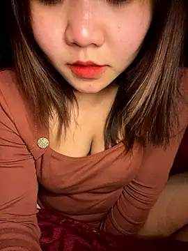 Snapshot of Sunset-yll chatting on 01/08/26, 03:47 Sunset-yll online show from 01/08/26, 03:47