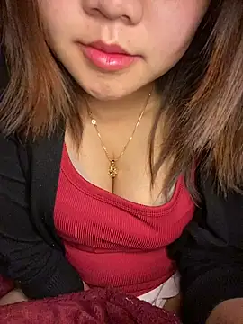 Snapshot of Sunset-yll chatting on 01/11/26, 06:24 Sunset-yll online show from 01/11/26, 06:24