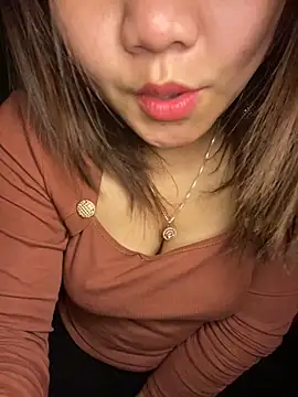 Snapshot of Sunset-yll chatting on 02/09/26, 10:25 Sunset-yll online show from 02/09/26, 10:25