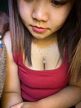 Snapshot of Sunset-yll chatting on 02/20/26, 09:26 Sunset-yll online show from 02/20/26, 09:26