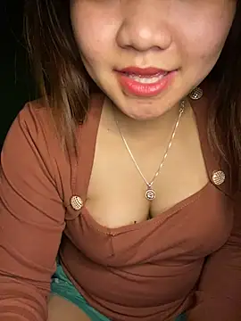 Snapshot of Sunset-yll chatting on 02/23/26, 11:07 Sunset-yll online show from 02/23/26, 11:07