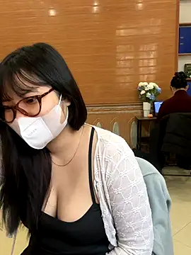 Snapshot of hide_from_colleagues chatting on 01/08/26, 05:21 hide from colleagues online show from 01/08/26, 05:21