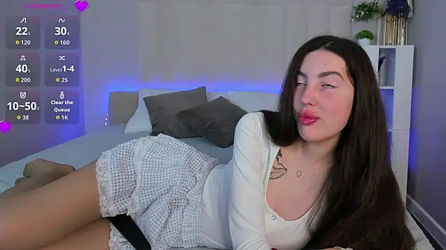 LiraRevery online show from 04/13/26, 11:10