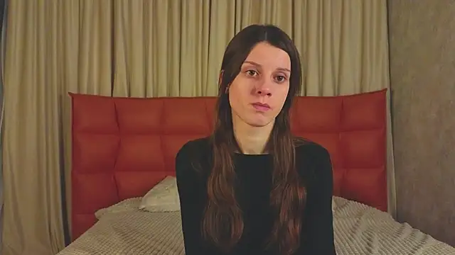 Snapshot of VelvetNyxen chatting on 12/04/25, 02:15 VelvetNyxen online show from 12/04/25, 02:15