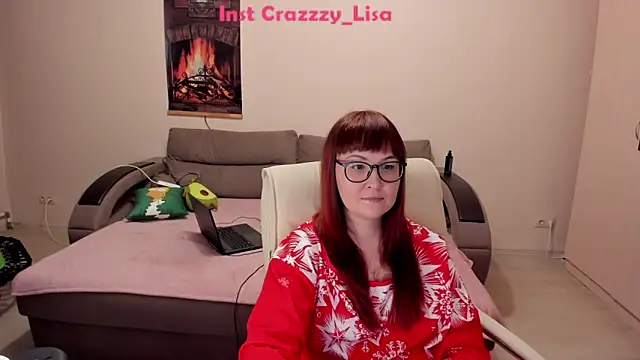 Snapshot of Foxy-lady chatting on 02/17/25, 10:03 Foxy-lady online show from 02/17/25, 10:03