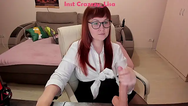 Snapshot of Foxy-lady chatting on 02/24/25, 01:13 Foxy-lady online show from 02/24/25, 01:13