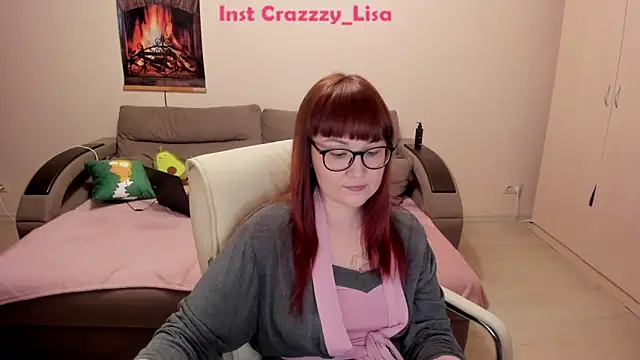 Snapshot of Foxy-lady chatting on 03/18/25, 09:21 Foxy-lady online show from 03/18/25, 09:21