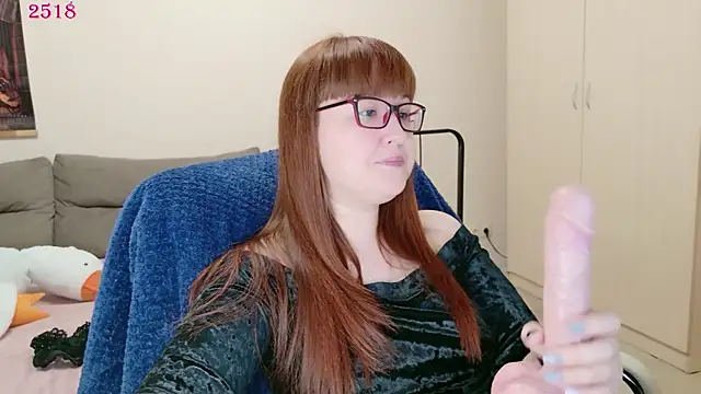 Foxy-lady online show from 04/20/26, 12:41