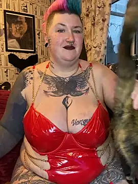 DamagedGoddessX online show from 12/01/25, 03:39