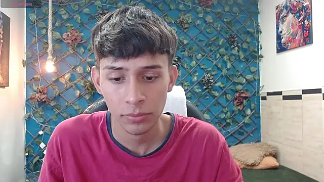 Snapshot of DraxBlade09 chatting on 12/17/25, 07:53 DraxBlade09 online show from 12/17/25, 07:53