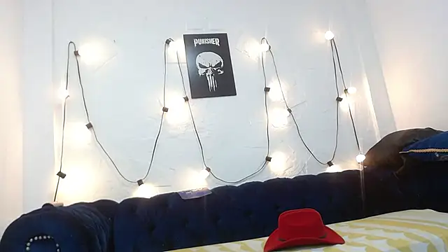 NoahJhonson69 online show from 12/03/25, 09:13