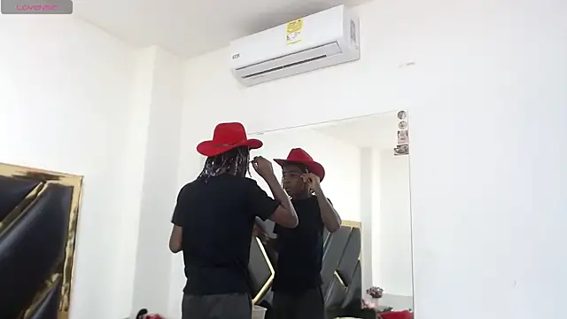 NoahJhonson69 online show from 06/01/26, 12:07