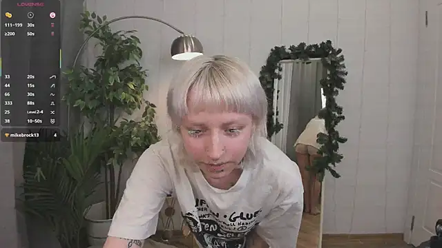 secretsireny online show from 12/20/25, 09:00