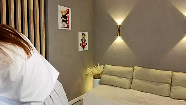 JaymieLarkey online show from 12/19/25, 04:03