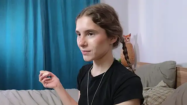 RozanneJordan online show from 07/16/26, 06:03