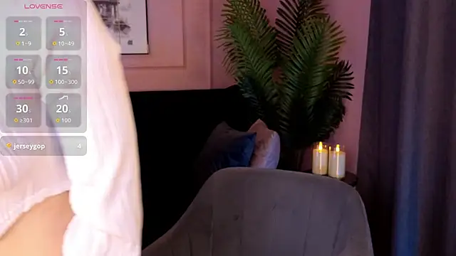 lucy loy online show from 11/27/25, 12:18