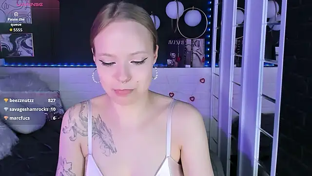 lucy loy online show from 02/28/26, 09:21