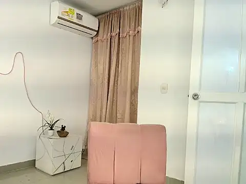 Luna lexy04 online show from 04/01/26, 08:48