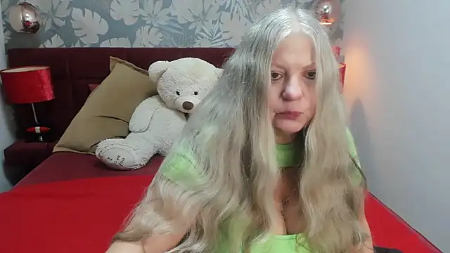 Snapshot of mariabelladonna chatting on 11/25/25, 09:04 mariabelladonna online show from 11/25/25, 09:04