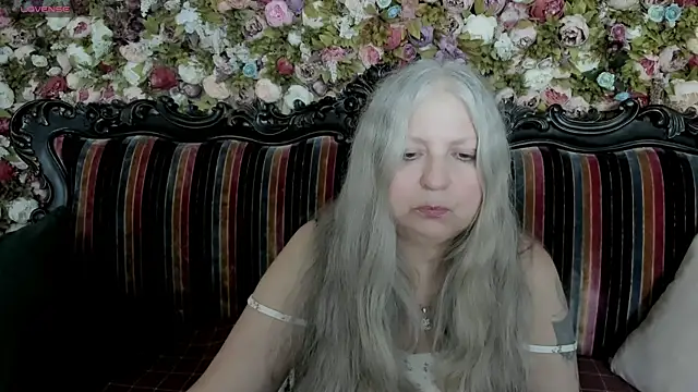 Snapshot of mariabelladonna chatting on 07/10/26, 07:16 mariabelladonna online show from 07/10/26, 07:16