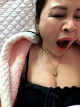 dis princess online show from 12/04/25, 03:32