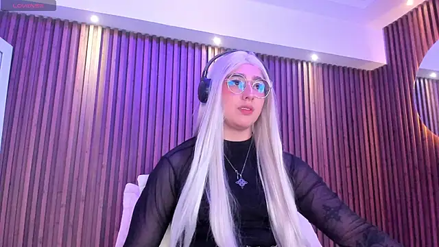 GabyRose9 online show from 05/19/26, 01:56