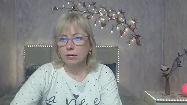 LaurenWishy online show from 02/28/26, 06:25